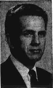 FECIAIS BEEF Conscience Clear, Dodd Testifies