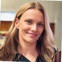 Missy Lewis's Instagram, Twitter & Facebook