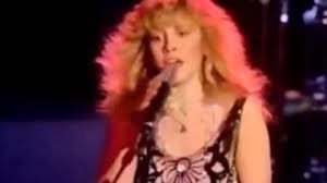 «ich sehe viele leute in meinem alter und viele jüngere und denke mir: Stevie Nicks Sara Youtube