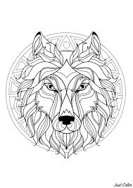 Du plus populaire (princesse, spiderman ou pokemon) au plus incolite coloriage magique et en ligne avec violetta ou un mandala hautement difficile. Mandala Tete Loup 3 Mandalas Coloriages Difficiles Pour Adultes