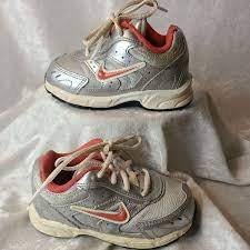 Nike Infant Girl's Shoes Size 6C Sneakers 347211-063 Silver Red | eBay