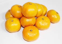 Questo frutto appartiene alla famiglia delle rutacee ed esistono moltissime varietà, tra le più comuni sicuramente il citrus reticulata, citrus nobilis e critus clementina. Mandarino Mandarancio E Clementina Differenze E Proprieta
