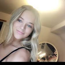 Hailey Warren (@hailey_warren4)