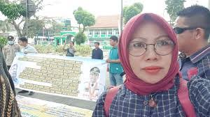 Dana Fee's Instagram, Twitter & Facebook