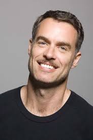 You beauty, 25 guys in a bachelor battle