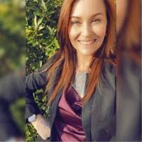 Laura Neeley's Instagram, Twitter & Facebook