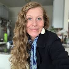 Allison Skinner's Instagram, Twitter & Facebook