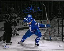Nwt new york islanders nhl #91tavares hockey jersey kids youth l/xl. John Tavares Toronto Maple Leafs Autographed 11 X 14 Goal Celebration Photograph Limited Edition Of 91 Fanatics Authentic Certified Walmart Com Walmart Com