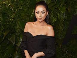 Sexuality (gay or lesbian) straight. Shay Mitchell Boyfriend Ethnicity Net Worth Parents Is She Gay Networth Height Salary