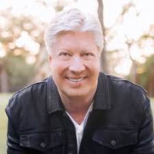 Deanna Bounds's Instagram, Twitter & Facebook