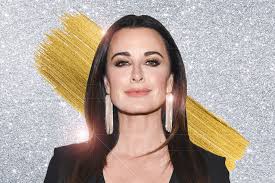 Mar 31, 2021 · kyle rittenhouse was released from detention on november 20 after wood and pierce raised his $2 million bail thanks to a successful campaign by the fightback foundation. Kyle Richards Is Hand Shamed On Instagram Her Response Style Living