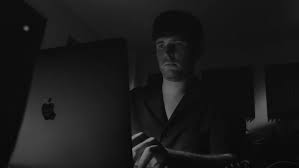Stream songs including wouldn't it be nice (cavalry remix), the darkness that you fear (edit) and more. New Behind The Mac Ad Spot Features Grammy Winner James Blake Appleinsider