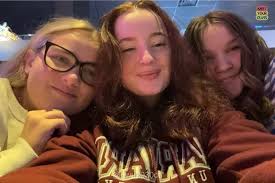 Hi!! I'm Riya and I'm from Apex, NC! I'm 100% committed to GWU with an  intended major in Political Science. I love to read, travel (13 countries  and counting!), and am always