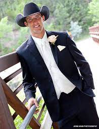Formal Tux Paired With Cowboy Hat Perfect Western Wedding This Is What I Want Vest A Different Color Though Cowboy Outfits Cowboy Groom Cowboy Wedding