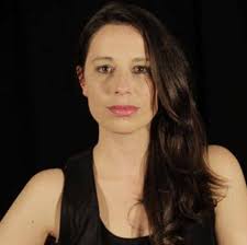 My boyfriend is a Belgium and speacks no portuguese. He is looking for a  practical job that pays at least 1200€ and has no connection with call  centers. He wants to work