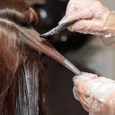A hairstyle salon usually is only a place to go when you need a quick trim or to change up your look, but did you know some may offer extras? Stella Dieci Home