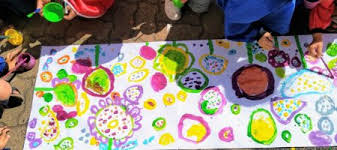 Elle accueille environ 334 enfants de tous horizons répartis en 8 niveaux d'apprentissage, de la petite section de maternelle au cm2 et une. Ecole Sainte Marie Le Pouliguen Page 18 La Vie De L Ecole Sainte Marie Du Pouliguen