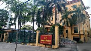 Jun 18, 2021 · sáng 18/6, ubnd tp đà nẵng tổ chức công bố quyết định bổ nhiệm phó giám đốc sở kế hoạch và đầu tư thành phố. 3d0mr9gufdc3sm