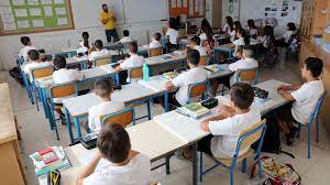 .μεγάλη πρόκληση η αποκατάσταση του κοινωνικού αντίκτυπου που είχαν τα κλειστά σχολεία ειδικά στους μικρότερους μαθητές. Menoyn Anoixta Telika Ta Sxoleia Anoysio Gia Mia Ebdomada To Prowro Kleisimo