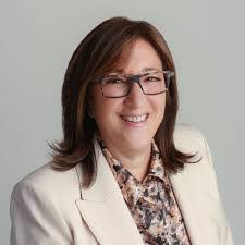 Debra Slater's Instagram, Twitter & Facebook