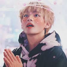 Taehyungie Pink Ish Edit Taehyung Btsv Pasteledit Edit Bts Fotos De Kim Fotos De Jimin Taehyung