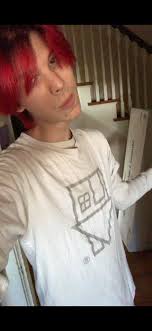 Can I get a helllll yeah for goth girls in fishnets 🤩