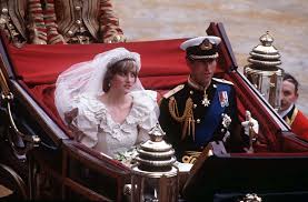 Diana, princess of wales wore her family's tiara, the spencer family tiara on her wedding day on 29 july 1981. Princess Diana Wore Low Heeled Shoes On Her Wedding Day