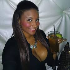 lorena wood (@lorena_wood)