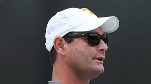 Tennessee men's tennis coach Chris Woodruff gets contract extension