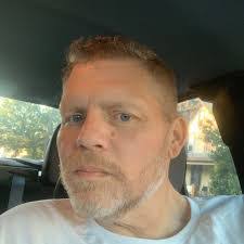 Donte Henderson's Instagram, Twitter & Facebook