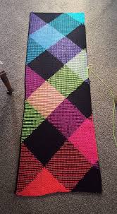 Planned Pooling With Crochet Red Heaert Super Saver Neon Stripes I Hook With 31 Moss Stitches Per Color Hakeltechniken Hakelarbeiten Hakelmasche