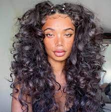 The hair on top is textured with subtle curls which gives the style a relaxed and casual vibe. Curly Hair Cute Easy Hairstyles Novocom Top