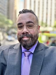 Photographer needed for kid's photos at Rockefeller Center