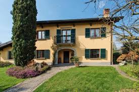 In terms of accommodation, the mansion boasts with 2,100 square meters of living spaces, a 300 furthermore, the property is described as a unique glamorous estate in milan, having been penned. Property For Sale In Lombardy Italy From Homes And Villas Abroad Italian Real Estate For Sale