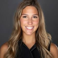 Becky Reuter's Instagram, Twitter & Facebook