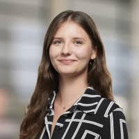 200+ perfiles de «Ella»