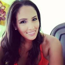 Amanda 'Vaz' Crooks (@AmandaGVaz)