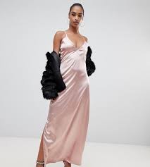 Floryday offre la collezione di lungo sottoveste abiti donna all'utima moda adatti per ogni occasione. Prettylittlething Vestito Lungo A Sottoveste In Tessuto Effetto Seta Rosa Rosa From Asos On 21 Buttons