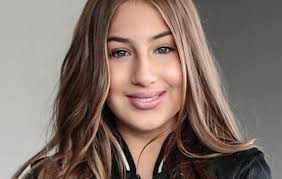 Luisa Bresser fala sobre sonhos e “Escola do Rock