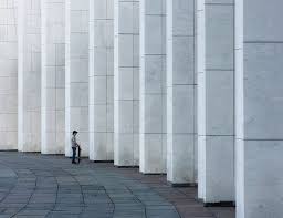 Using Horizontal Vertical And Diagonal Lines In Photography Line Photography Composition Photography Photography