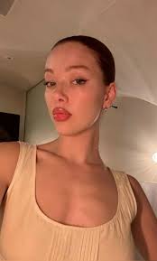 jessica alexander via instagram stories (@jessalxander), june 9 2024