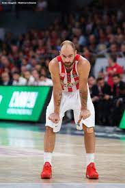 Spanoulis, gençken basketbol oyuncuları michael jordan ve nikos galis'i idolleştirdi. Euroleague Vassilis Spanoulis Fallt Fur Den Rest Der Saison Aus Bbl Profis