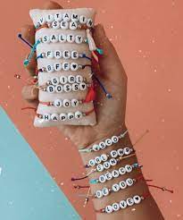 Amica Mia Pulseiras On Instagram Pulseiras De Letrinhas Que Amamos Tambem Fazemos Personalizada Ate 6 Letras Pulseiras Artesanais Pulseiras Instagram