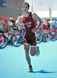 Bence is a u23 european champion in the triathlon. Bicsak Bence Begyujtotta A Raketakat Bama