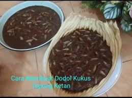 Dengan mengetahui resep dan cara membuat dodol, anda dapat menikmati dodol buatan sendiri di rumah. Cara Membuat Dodol Kukus Tepung Ketan Praktis Dan Tahan Lama Youtube