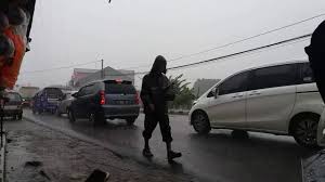 Official account twitter of yeni anggoleta Begini Suasana Hujan Di Kota Cicurug Sukabumi Youtube