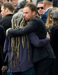 Memorial For Chris Cornell Pearl Jam Eddie Vedder Jeff Ament Chris Cornell