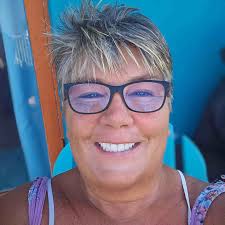 Debbie Flickinger's Instagram, Twitter & Facebook