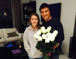 O dinheiro continua a manter o casamento de tony carreira e fernanda antunes. Tony Carreira Celebra Aniversario Da Filha Movenoticias