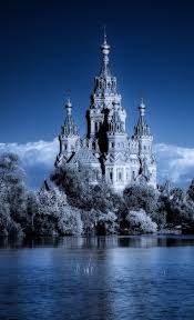 Moscow To St Petersburg Tour 7 Days Exploring Russia S Capitals Castle Beautiful Castles Castle In The Sky